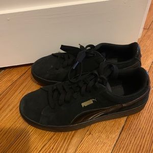 Puma Vikky Platform Sneakers